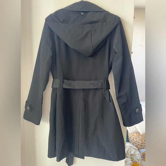 Black trench coat (Medium) from London Fog - Picture 3 of 4